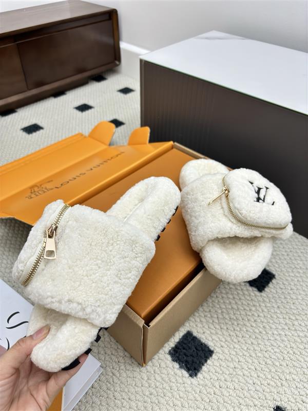 20251128184533639 300